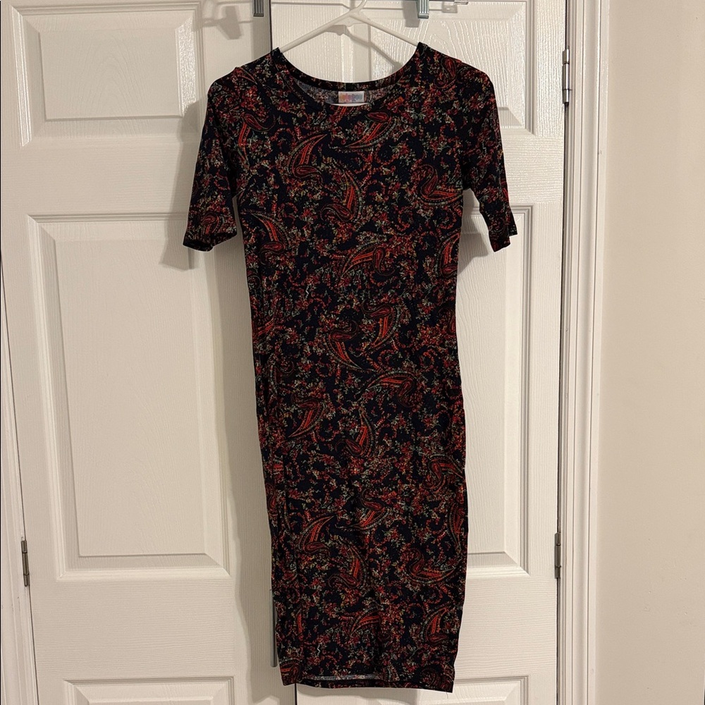 LuLaRoe Black and Red Paisley Midi Dress